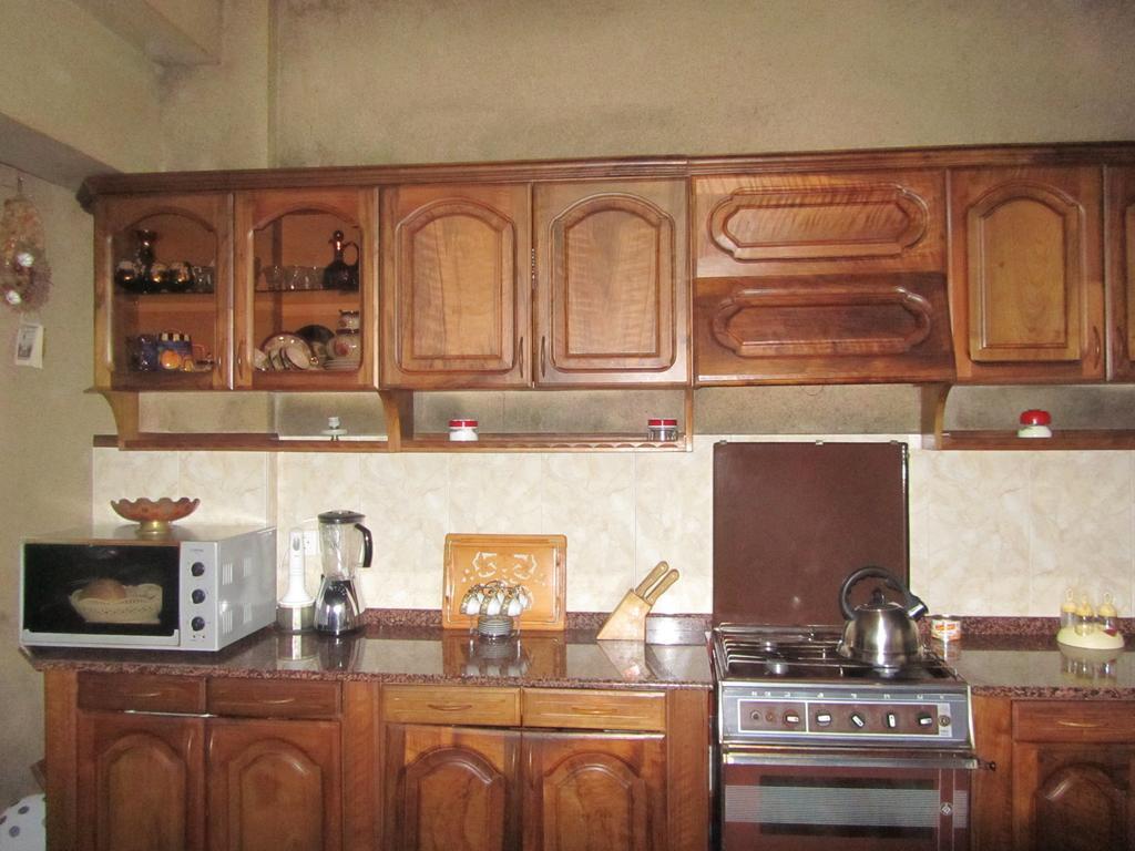 Suliko Guest House Batumi Habitación foto