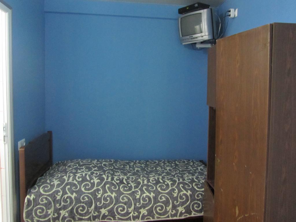 Suliko Guest House Batumi Habitación foto